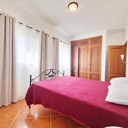 Casa Dos Amores Perfeitos T2 By Yha Apartment